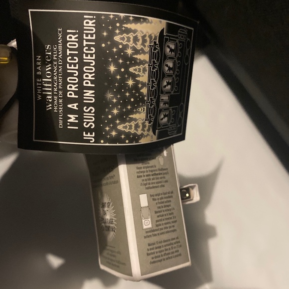 NWT! Christmas Projector Wallflower - Picture 2 of 3